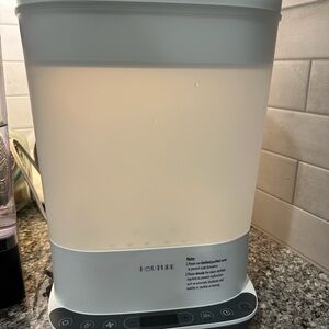 Baby bottle sterilizer and dryer